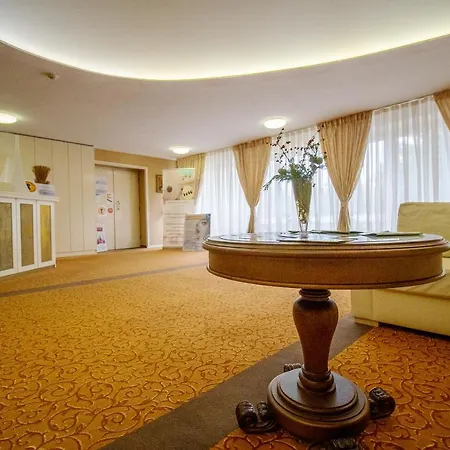 Hotel Hissar 4*