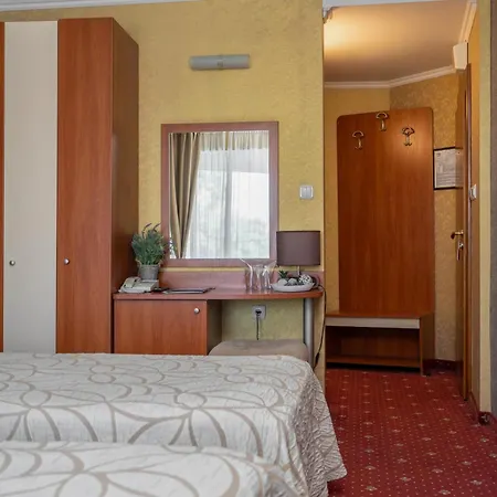Hotel Hissar 4*