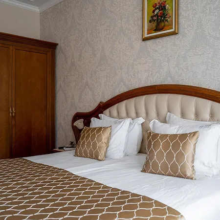 Hissar Hotel