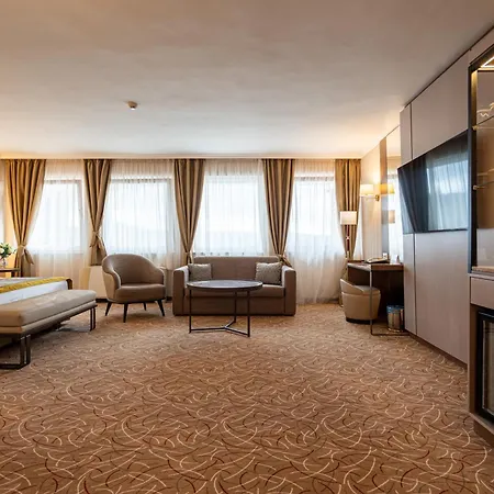 Hissar Hotel 4*